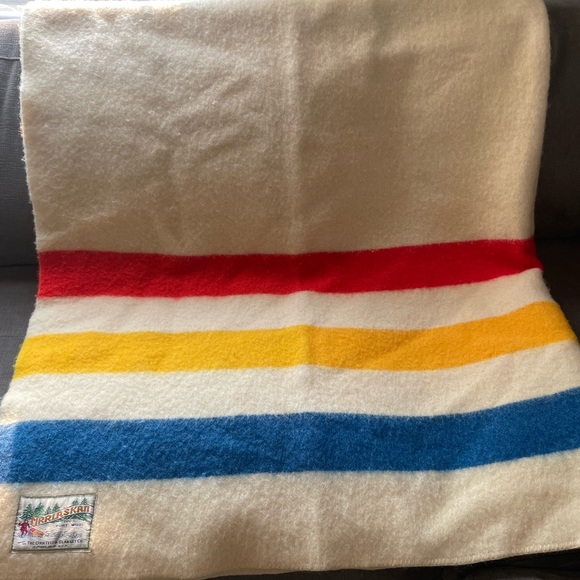 VINTAGE ORRLASKAN 100% WOOL BLANKET - Picture 3 of 6